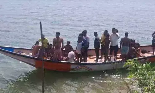 Athgarh में महानदी में दो युवक डूबे
