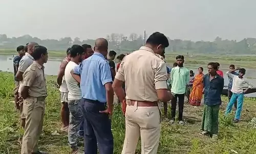 Mahananda नदी से शव बरामद होने से पुराने मालदा में सनसनी Mahananda नदी से शव बरामद होने से पुराने मालदा में सनसनी