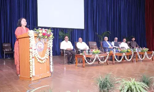 अनुशासन और समय की पाबंदी अपनाएं: District Collector अनुशासन और समय की पाबंदी अपनाएं: District Collector