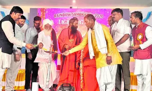अच्छी शिक्षा को सबसे ज़्यादा प्राथमिकता दें: Prithvi Shankar अच्छी शिक्षा को सबसे ज़्यादा प्राथमिकता दें: Prithvi Shankar