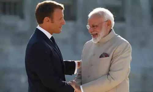 Narendra Modi और इमैनुएल मैक्रों ने पश्चिम एशिया हालात पर बात की