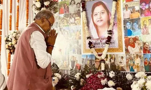 सांसद बृजमोहन अग्रवाल ने सिलयारी में स्वर्गीय रेखा आडील को श्रद्धांजलि अर्पित की सांसद बृजमोहन अग्रवाल ने सिलयारी में स्वर्गीय रेखा आडील को श्रद्धांजलि अर्पित की