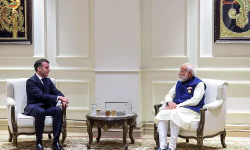 PM मोदी ने पश्चिम एशिया संघर्ष पर फ्रांसीसी राष्ट्रपति मैक्रों से बात की PM मोदी ने पश्चिम एशिया संघर्ष पर फ्रांसीसी राष्ट्रपति मैक्रों से बात की