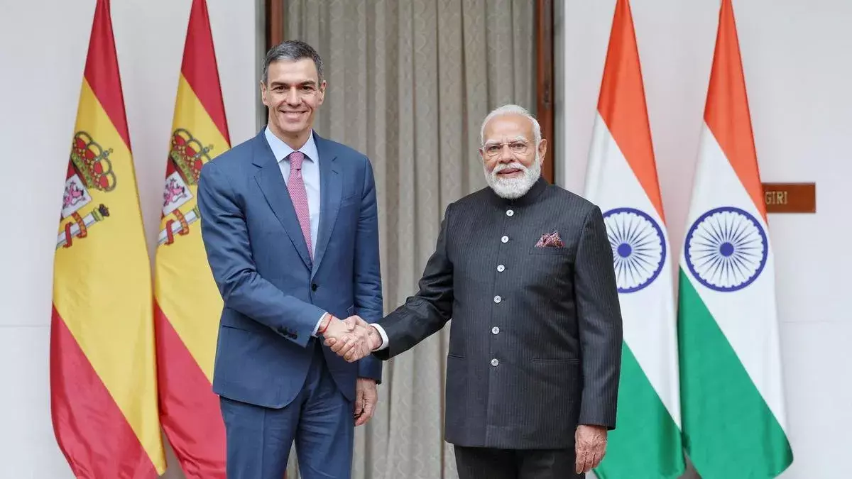 New Delhi: भारत-फिनलैंड टेक संबंध होंगे और मजबूत, क्वांटम टेक्नोलॉजी में संयुक्त प्रयास पर चर्चा New Delhi: भारत-फिनलैंड टेक संबंध होंगे और मजबूत, क्वांटम टेक्नोलॉजी में संयुक्त प्रयास पर चर्चा