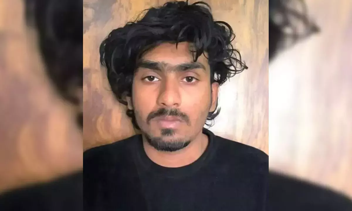 Bengaluru सीसीबी ने एलएसडी आर्ट भेस ड्रग रैकेट का भंडाफोड़ किया Bengaluru सीसीबी ने एलएसडी आर्ट भेस ड्रग रैकेट का भंडाफोड़ किया