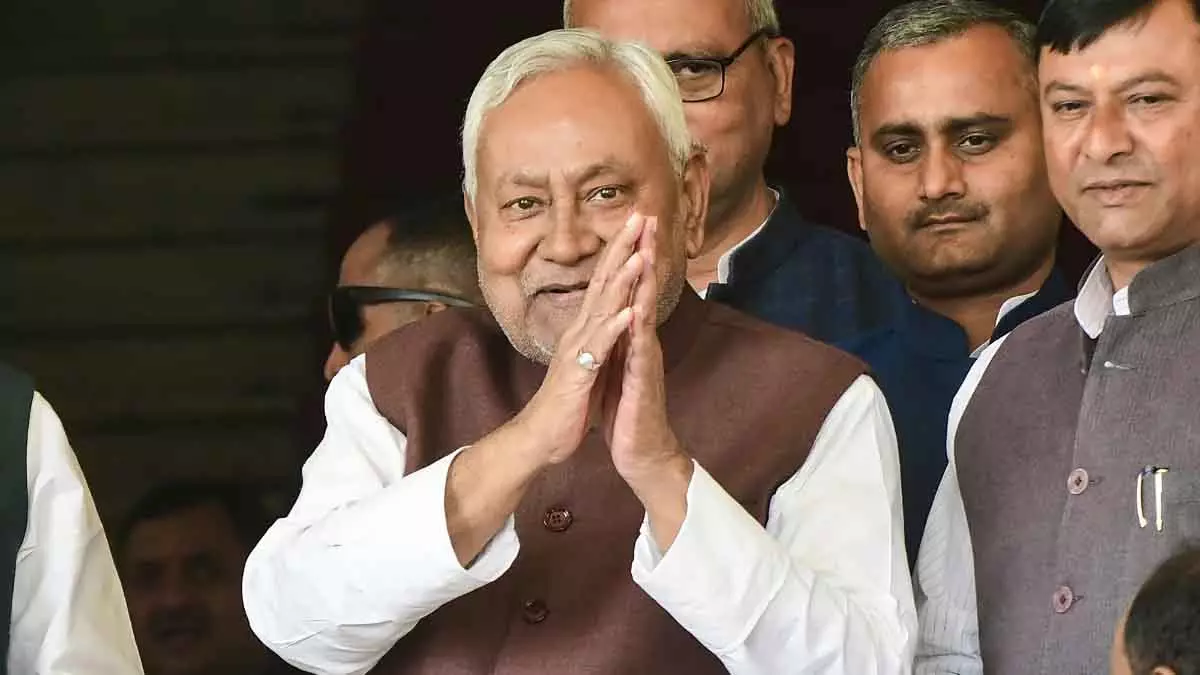 नीतीश कुमार के राज्यसभा जाने की अफवाह से Bihar की राजनीति गरमाई नीतीश कुमार के राज्यसभा जाने की अफवाह से Bihar की राजनीति गरमाई