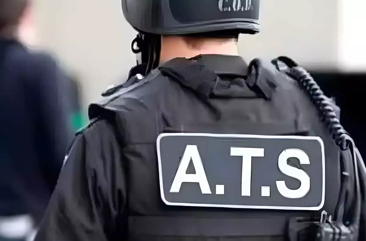 ATS की बड़ी कार्रवाई, ऑनलाइन कट्टरपंथ फैलाने के आरोप में इंजीनियरिंग छात्र गिरफ्तार ATS की बड़ी कार्रवाई, ऑनलाइन कट्टरपंथ फैलाने के आरोप में इंजीनियरिंग छात्र गिरफ्तार