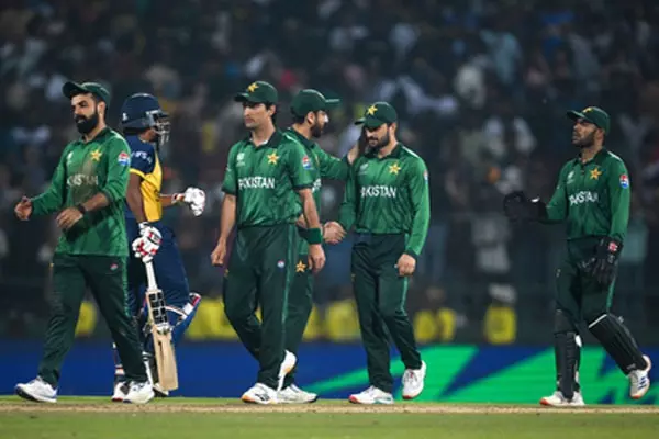 T20 WC: कैंडी में पाकिस्तानी खिलाड़ी पर महिला स्टाफ के साथ बदतमीज़ी का आरोप T20 WC: कैंडी में पाकिस्तानी खिलाड़ी पर महिला स्टाफ के साथ बदतमीज़ी का आरोप