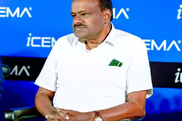 Kumaraswamy ने इलेक्ट्रिक वाहन विकास में सुविधा और टेस्टिंग केंद्र की मांग की Kumaraswamy ने इलेक्ट्रिक वाहन विकास में सुविधा और टेस्टिंग केंद्र की मांग की