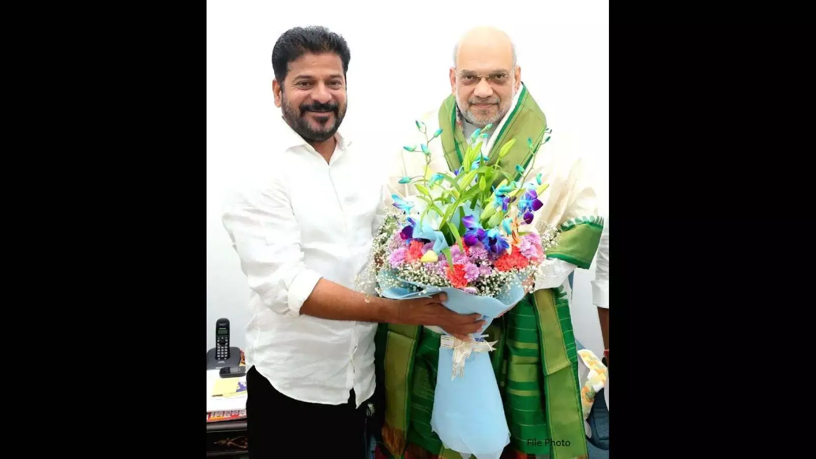 रेवंत ने Amit Shah से तेलंगाना में और IPS अधिकारियों की मांग रेवंत ने Amit Shah से तेलंगाना में और IPS अधिकारियों की मांग