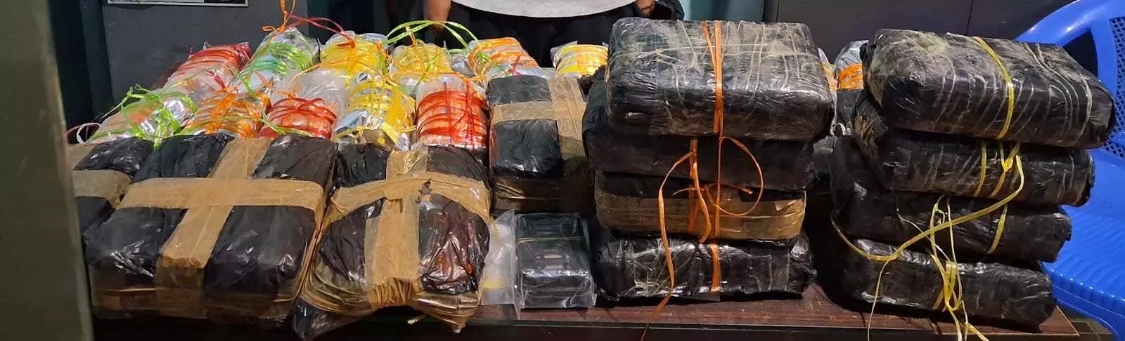 NCB ने 31 करोड़ की नशीली दवाओं के साथ चार तस्करों को किया गिरफ्तार NCB ने 31 करोड़ की नशीली दवाओं के साथ चार तस्करों को किया गिरफ्तार