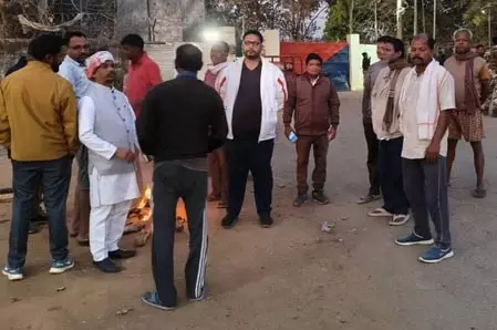 इलाज के अभाव में भाजपा नेता की मौत, सड़क पर उतरे समर्थक इलाज के अभाव में भाजपा नेता की मौत, सड़क पर उतरे समर्थक