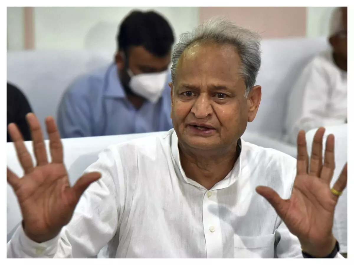 Jaipur: विदेश नीति पर गहलोत का हमला, अमेरिकी कार्रवाई पर केंद्र की चुप्पी पर सवाल Jaipur: विदेश नीति पर गहलोत का हमला, अमेरिकी कार्रवाई पर केंद्र की चुप्पी पर सवाल