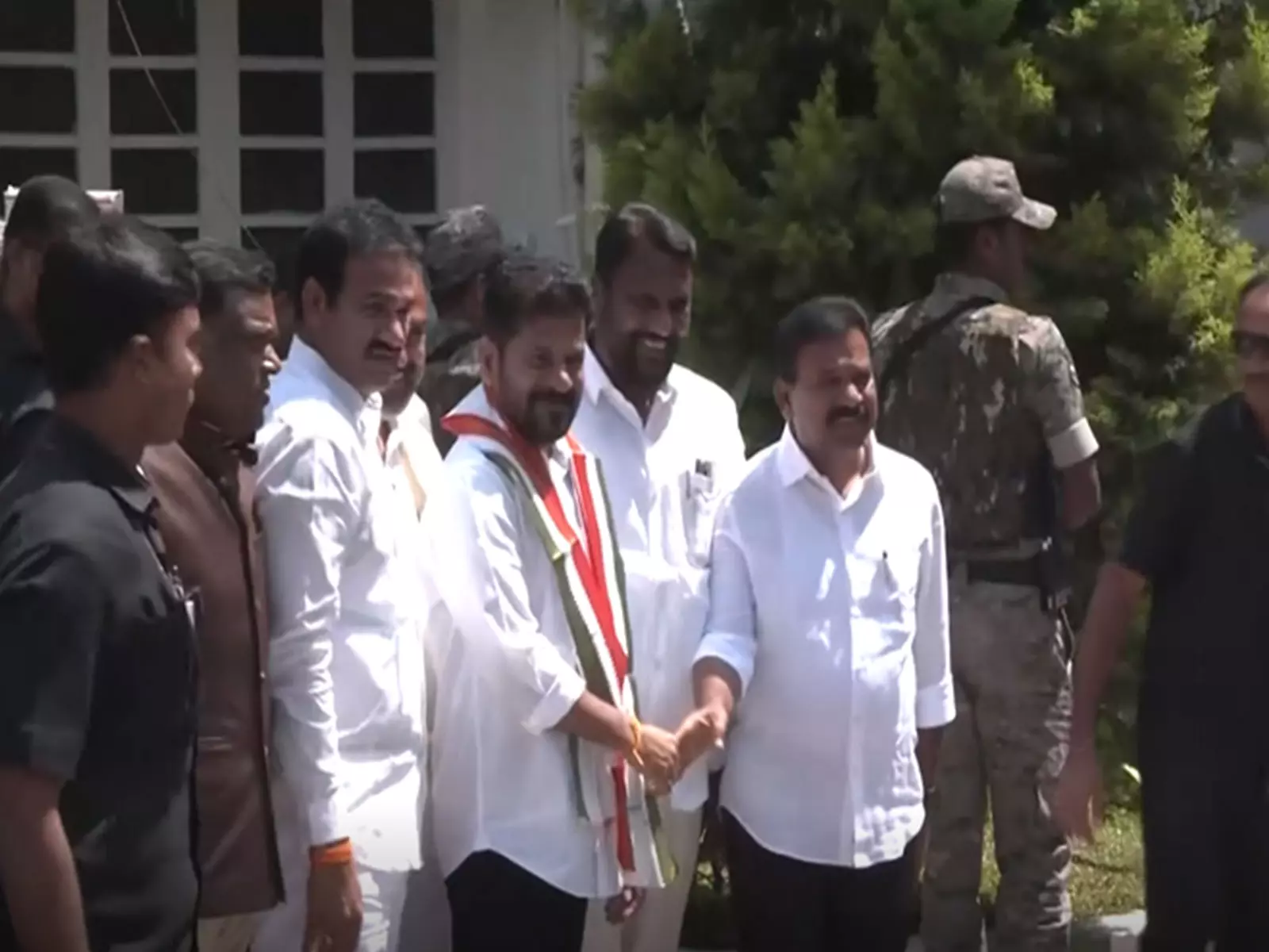 RS सीट पर अनुराग शर्मा के नाम के बाद आनंद शर्मा बोले: राजनीति में आत्म-सम्मान महंगा RS सीट पर अनुराग शर्मा के नाम के बाद आनंद शर्मा बोले: राजनीति में आत्म-सम्मान महंगा