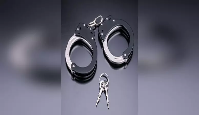 पुलिस की बड़ी कार्रवाई, दो शातिर ऑटो लिफ्टर गिरफ्तार पुलिस की बड़ी कार्रवाई, दो शातिर ऑटो लिफ्टर गिरफ्तार