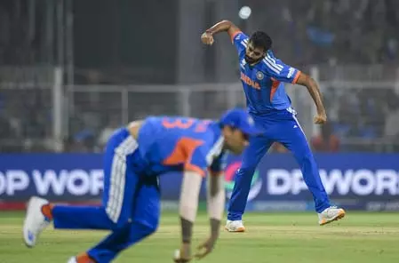 टी20 World कप: जसप्रीत बुमराह ने अंतरराष्ट्रीय क्रिकेट में पूरे किए 500 विकेट टी20 World कप: जसप्रीत बुमराह ने अंतरराष्ट्रीय क्रिकेट में पूरे किए 500 विकेट