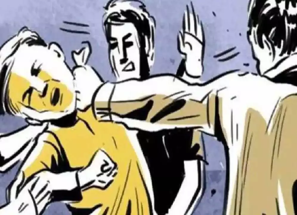 पुरानी रंजिश को लेकर गाली गलौच और मारपीट, पुलिस ने दर्ज किया मामला पुरानी रंजिश को लेकर गाली गलौच और मारपीट, पुलिस ने दर्ज किया मामला