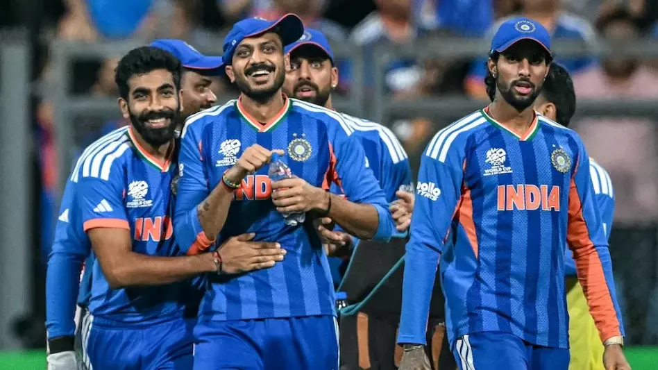 Sports Update: दूसरे सेमीफाइनल में इंग्लैंड को हराकर चौथी बार फाइनल में पहुंची भारतीय टीम Sports Update: दूसरे सेमीफाइनल में इंग्लैंड को हराकर चौथी बार फाइनल में पहुंची भारतीय टीम