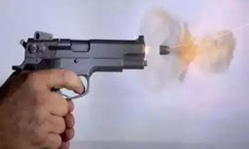 चाची की हरकतों से परेशान हुआ भतीजा, सिर में गोली मार दी चाची की हरकतों से परेशान हुआ भतीजा, सिर में गोली मार दी