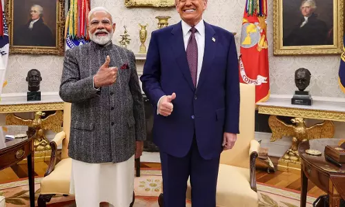 अमेरिका ने भारत को रूसी तेल खरीदने की छूट दी अमेरिका ने भारत को रूसी तेल खरीदने की छूट दी