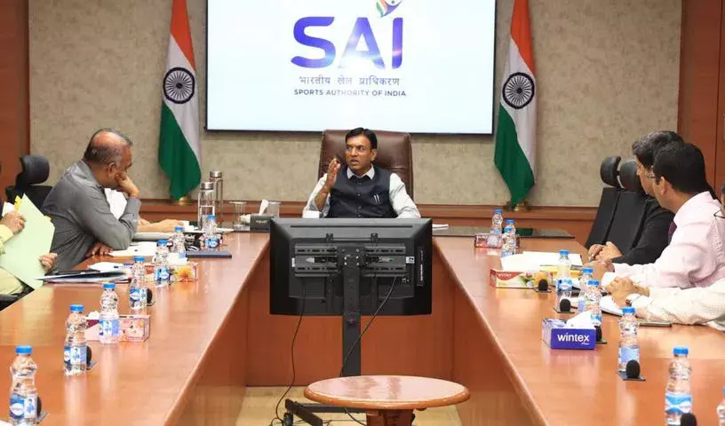 केंद्रीय खेल मंत्री ने 2026 एशियाई खेलों की तैयारियों की समीक्षा केंद्रीय खेल मंत्री ने 2026 एशियाई खेलों की तैयारियों की समीक्षा