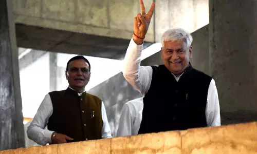 हरियाणा RS सीटों के लिए त्रिकोणीय मुकाबला BJP, कांग्रेस और निर्दलीय ने नामांकन दाखिल किया हरियाणा RS सीटों के लिए त्रिकोणीय मुकाबला BJP, कांग्रेस और निर्दलीय ने नामांकन दाखिल किया