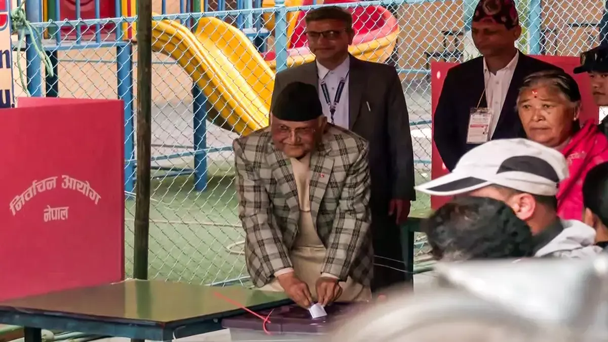 Nepal चुनाव पर पूर्व PM केपी ओली ने कहा, शांति के पक्ष में रहने वालों को चुनें Nepal चुनाव पर पूर्व PM केपी ओली ने कहा, शांति के पक्ष में रहने वालों को चुनें