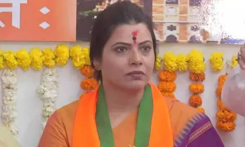 रितु तावड़े ने BMC सर्वे में कमी दिखाए जाने के बावजूद आवारा कुत्तों की बढ़ती आबादी पर चिंता जताई रितु तावड़े ने BMC सर्वे में कमी दिखाए जाने के बावजूद आवारा कुत्तों की बढ़ती आबादी पर चिंता जताई