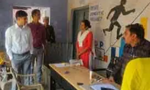 Rewari DC, SP  ने परीक्षा केंद्रों का निरीक्षण किया