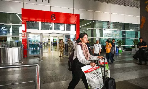 भारतीय एयरलाइंस ने मिडिल ईस्ट में उड़ान सेवाओं को आंशिक रूप से चालू किया
