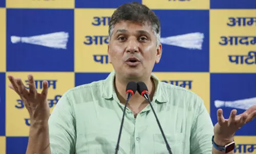 दिल्ली के उपराज्यपाल वीके सक्सेना के कार्यकाल पर आप का हमला, सौरभ भारद्वाज बोले- “बे-आबरू होकर गए एलजी” दिल्ली के उपराज्यपाल वीके सक्सेना के कार्यकाल पर आप का हमला, सौरभ भारद्वाज बोले- “बे-आबरू होकर गए एलजी”