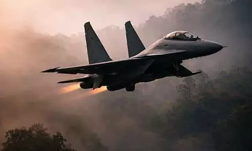 Assam में वायुसेना का सुखोई 30 विमान रडार से गायब हो गया Assam में वायुसेना का सुखोई 30 विमान रडार से गायब हो गया