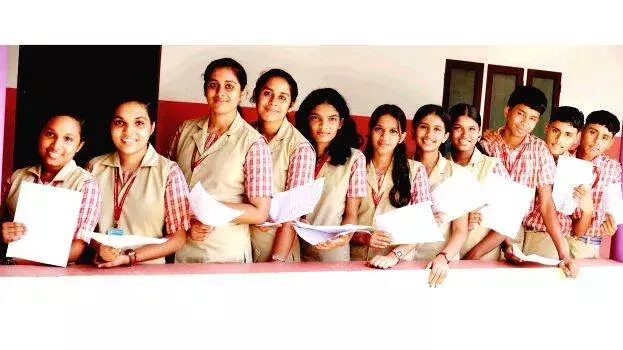 kerala: एक ही स्कूल से SSLC परीक्षा में सात जुड़वां बच्चे शामिल हुए kerala: एक ही स्कूल से SSLC परीक्षा में सात जुड़वां बच्चे शामिल हुए