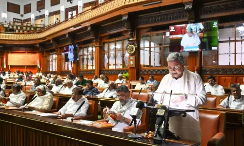 Karnataka सरकार ने 16 साल से कम उम्र के बच्चों के लिए सोशल मीडिया बैन की घोषणा की