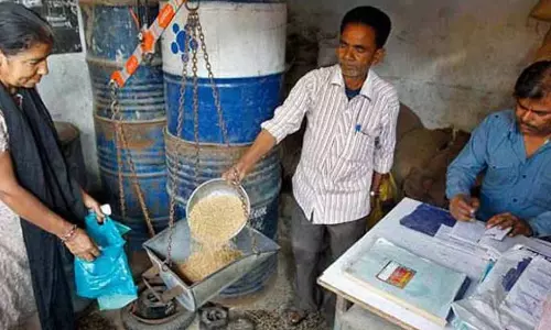 Tamil Nadu में राशन दुकान के कर्मचारियों के लिए वेतन और भत्ते में बदलाव Tamil Nadu में राशन दुकान के कर्मचारियों के लिए वेतन और भत्ते में बदलाव