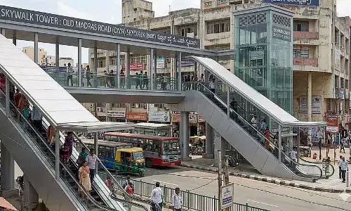 Bengaluru : पैदल चलने वालों की परेशानी कम करने के लिए 9 स्काईवॉक Bengaluru : पैदल चलने वालों की परेशानी कम करने के लिए 9 स्काईवॉक