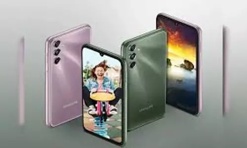 Motorola Edge 70 Fusion भारत में लॉन्च: इसमें हैं 7,000mAh बैटरी गेमिंग जैसे फीचर्स Motorola Edge 70 Fusion भारत में लॉन्च: इसमें हैं 7,000mAh बैटरी गेमिंग जैसे फीचर्स