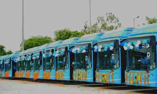 CMRL: Tamil Nadu सरकार ने कनेक्टिविटी के लिए 220 AC मिनी बसों को मंज़ूरी दी CMRL: Tamil Nadu सरकार ने कनेक्टिविटी के लिए 220 AC मिनी बसों को मंज़ूरी दी