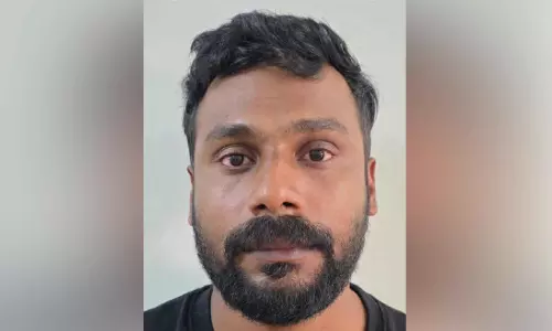 Kerala : महिला से रेप और सोना चुराने के आरोप में युवक गिरफ्तार Kerala : महिला से रेप और सोना चुराने के आरोप में युवक गिरफ्तार