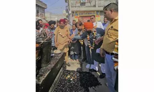 Arvind Gupta ने भगवती नगर में 76 लाख रुपये के ब्लैकटॉपिंग काम का शुभारंभ किया