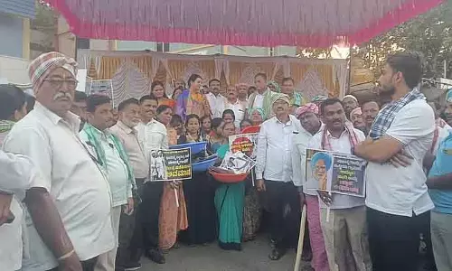Harihar : वीबीजी रामजी लागू होने से ग्राम पंचायत के अस्तित्व पर खतरा Harihar : वीबीजी रामजी लागू होने से ग्राम पंचायत के अस्तित्व पर खतरा
