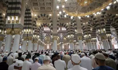 Saudi Arabia में मस्जिदों की सेवाओं की जांच Saudi Arabia में मस्जिदों की सेवाओं की जांच