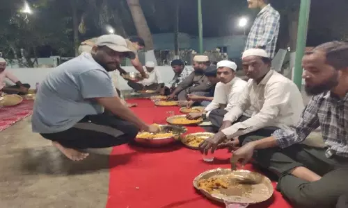 Bhadradri में इफ्तार प्रोग्राम ने सभी धर्मों के बीच एकता को बढ़ावा दिया Bhadradri में इफ्तार प्रोग्राम ने सभी धर्मों के बीच एकता को बढ़ावा दिया