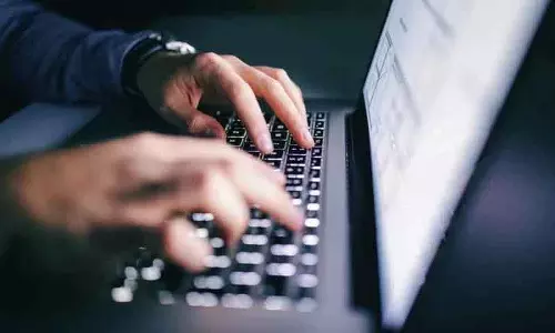AI से बने नकली वीडियो से साइबर फ्रॉड का खतरा बढ़ा AI से बने नकली वीडियो से साइबर फ्रॉड का खतरा बढ़ा