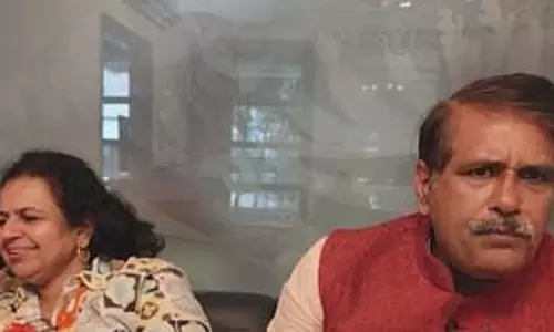 UPSC परीक्षा में तीसरी रैंक लाने वाले एकांश ढुल के पिता बोले-बेटे ने इतिहास रचा