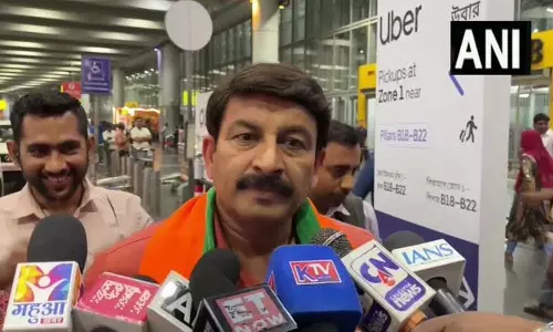 भाजपा सांसद मनोज तिवारी का ममता बनर्जी पर हमला, कहा