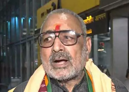 नीतीश कुमार ने अपनी मर्जी से राज्यसभा चुना, उनके अनुसार ही बिहार की सरकार चलेगी: गिरिराज सिंह नीतीश कुमार ने अपनी मर्जी से राज्यसभा चुना, उनके अनुसार ही बिहार की सरकार चलेगी: गिरिराज सिंह