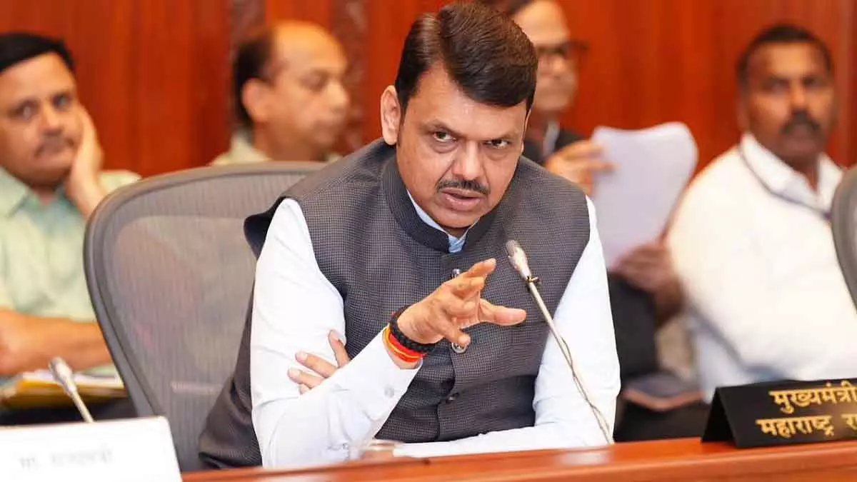 महाराष्ट्र सरकार ने BMC E वार्ड ऑफिस में देरी और वर्ली रोबोटिक पार्किंग टेंडर विवाद की जांच के आदेश दिए महाराष्ट्र सरकार ने BMC E वार्ड ऑफिस में देरी और वर्ली रोबोटिक पार्किंग टेंडर विवाद की जांच के आदेश दिए