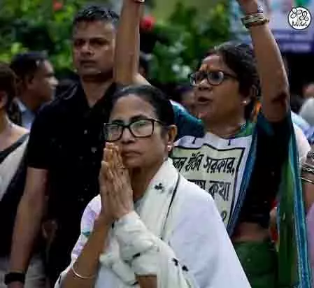 ममता बनर्जी एसआईआर को लेकर करेंगी अनिश्चितकालीन धरना-प्रदर्शन, कोलकाता से होगी शुरुआत ममता बनर्जी एसआईआर को लेकर करेंगी अनिश्चितकालीन धरना-प्रदर्शन, कोलकाता से होगी शुरुआत