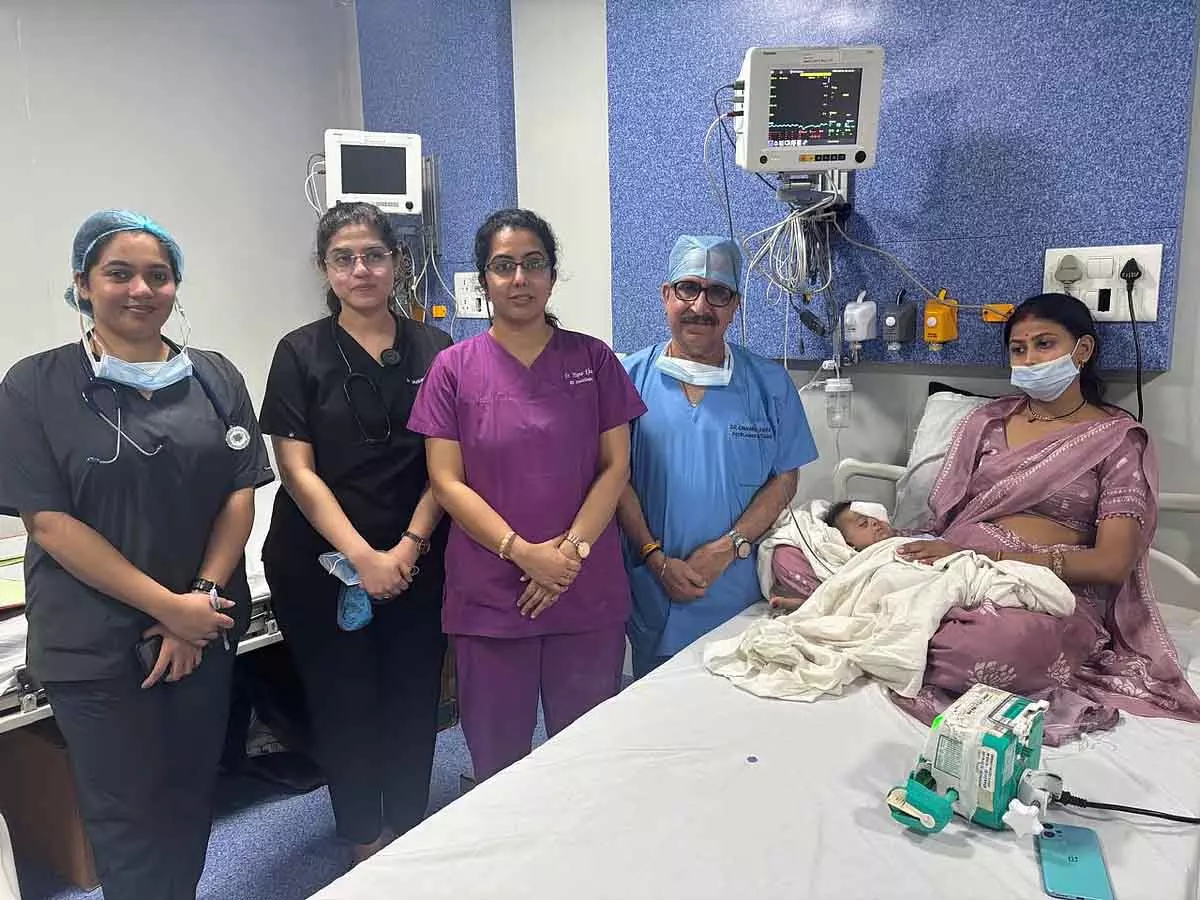 Indore : कई बीमारियों से जूझ रहे 3 महीने के बच्चे को अरबिंदो के डॉक्टरों ने सर्जरी के बाद बचाया Indore : कई बीमारियों से जूझ रहे 3 महीने के बच्चे को अरबिंदो के डॉक्टरों ने सर्जरी के बाद बचाया